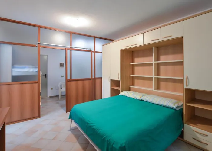 3 Bedroom Gorgeous In Pantai 度假居