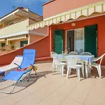 3 Bedroom Gorgeous In Pantai Feriehus San Lorenzo al Mare