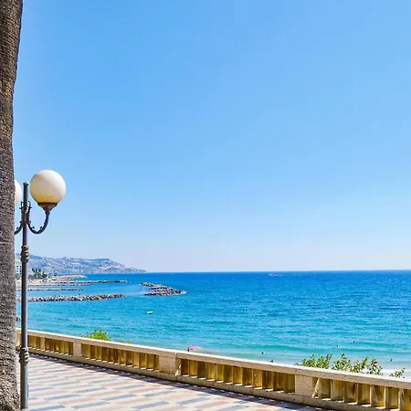 Сasa de vacaciones 3 Bedroom Gorgeous In Pantai *